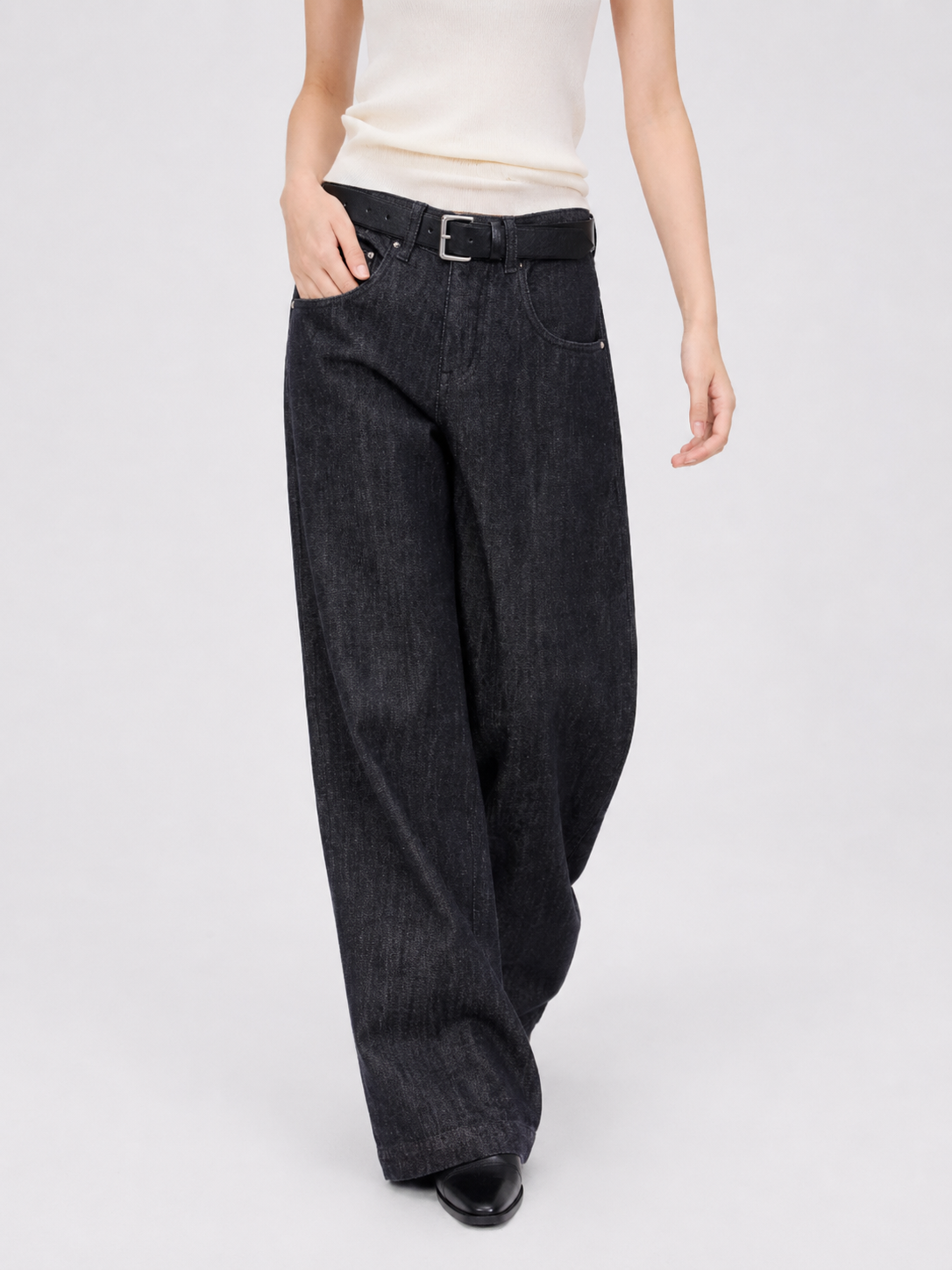 Dark low-rise wide-leg jeans